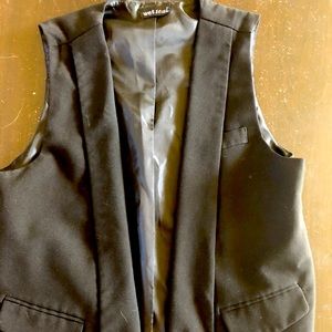 Black faux tuxedo vest